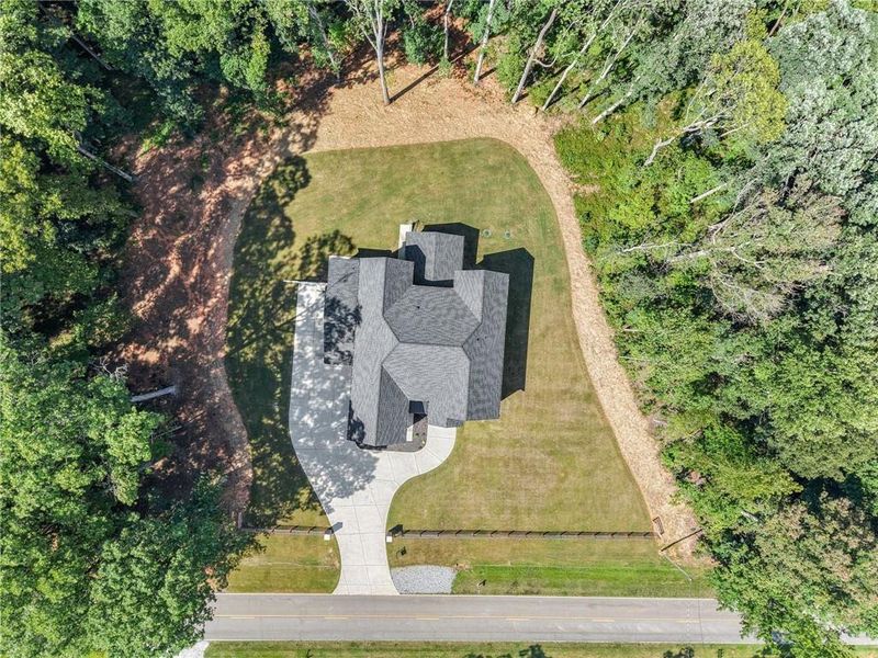 Front exterior of a new home in , Commerce, GA, highlighting curb appeal (Image 2). Front exterior of a new home in , Commerce, GA, highlighting curb appeal (Image 2).