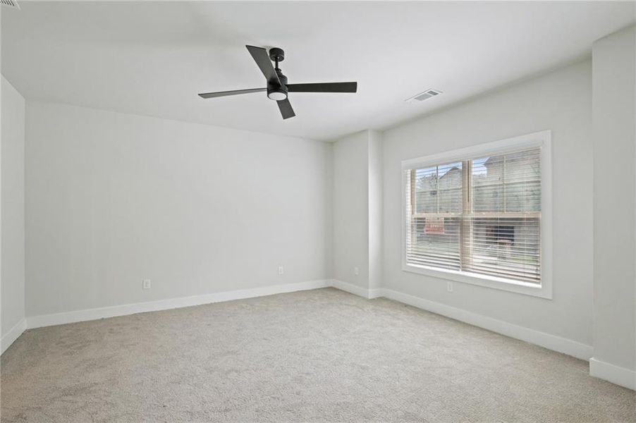 Spacious, unfurnished interior of a new home in , Atlanta (Image 11).