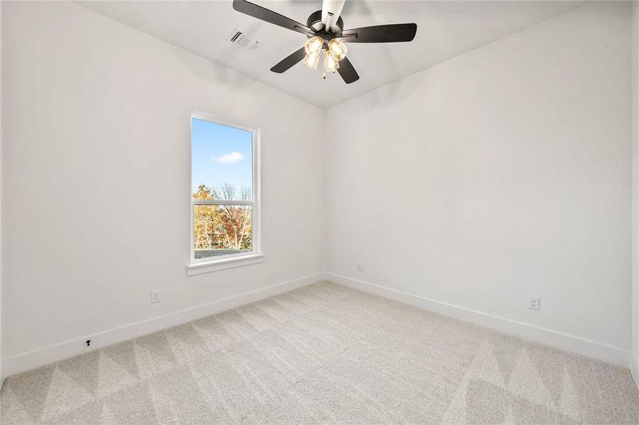 Spacious, unfurnished interior of a new home in Vintage Oaks, Weatherford (Image 19). Spacious, unfurnished interior of a new home in Vintage Oaks, Weatherford (Image 19).