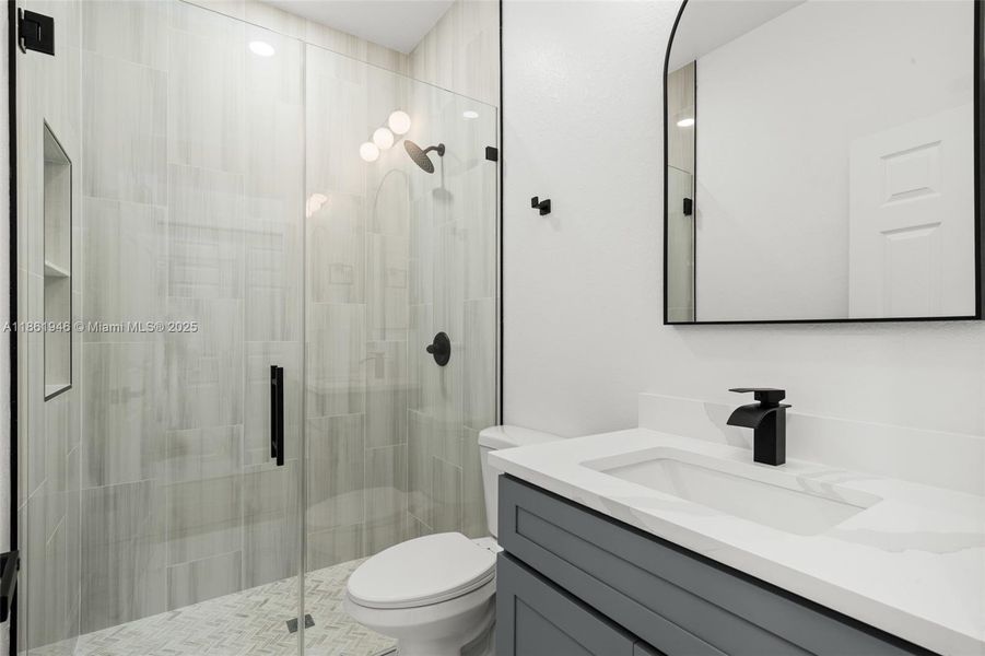 Furnished interior view inside a new home in , Sebring (Image 9).