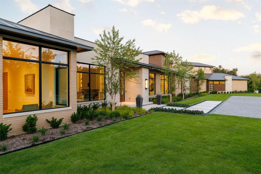 Image 27 of a home in .