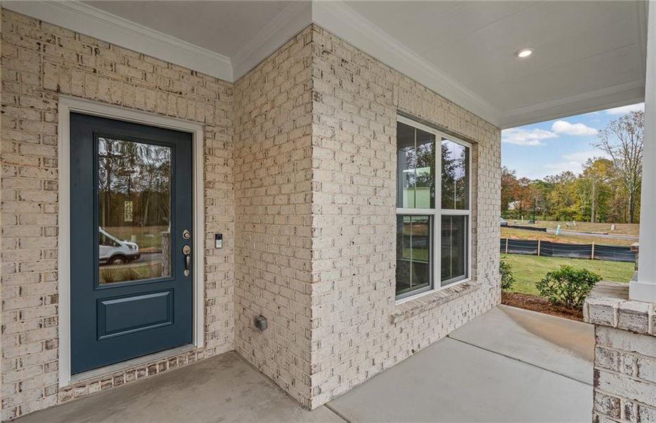 Exterior details and patio area of a home in Rose Creek, Cumming (Image 4).