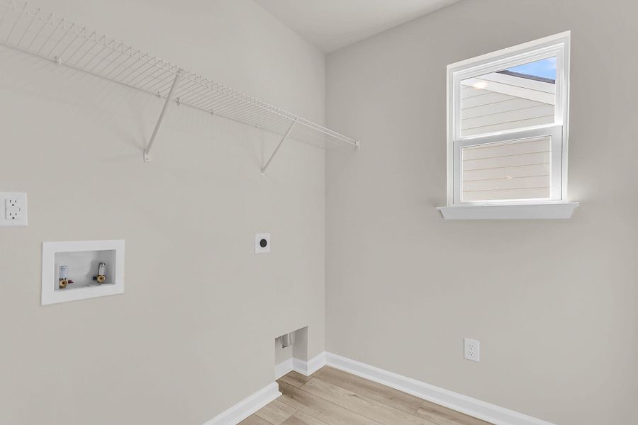 Spacious, unfurnished interior of a new home in , Ravenel (Image 36).