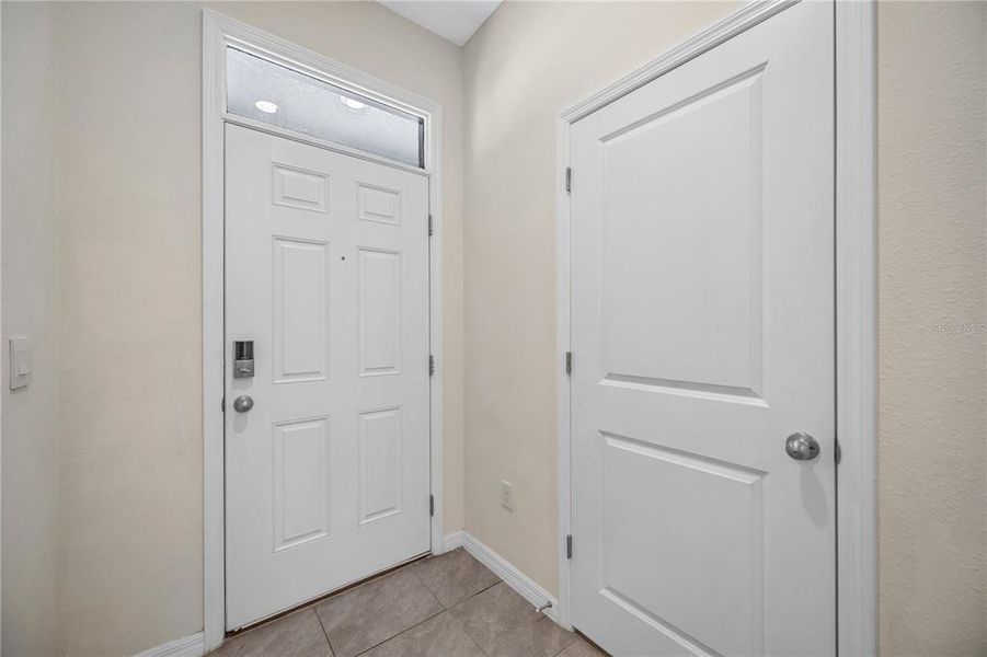 Spacious, unfurnished interior of a new home in , Wesley Chapel (Image 19).