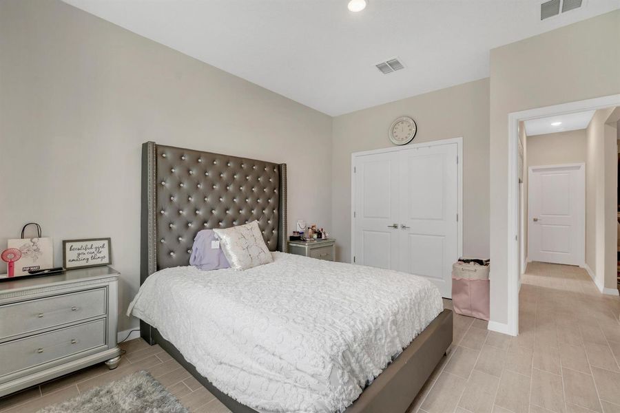 544 Higgs Ave NW-22