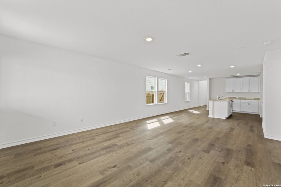 Spacious, unfurnished interior of a new home in Dove Song, Marion (Image 14).