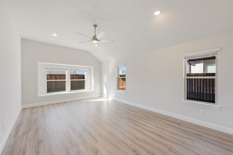 Spacious, unfurnished interior of a new home in ArrowBrooke Classic 50, Aubrey (Image 30).