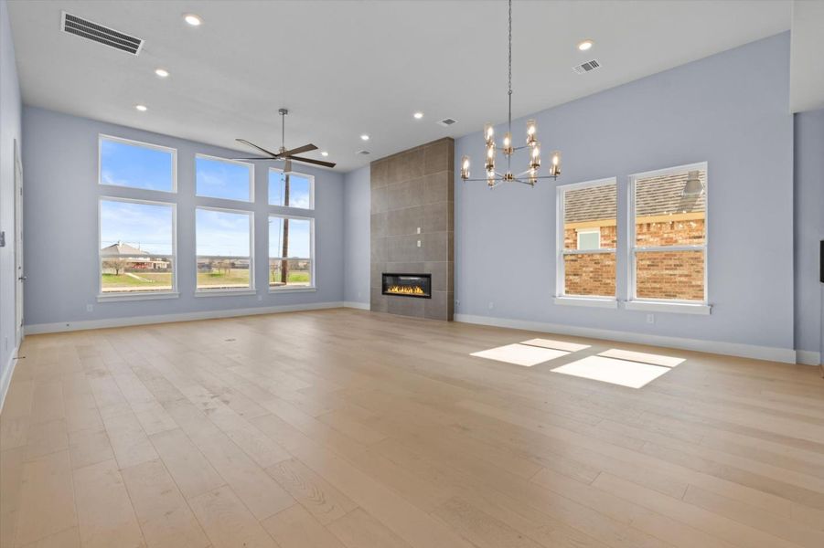 Spacious, unfurnished interior of a new home in , Round Rock (Image 32).
