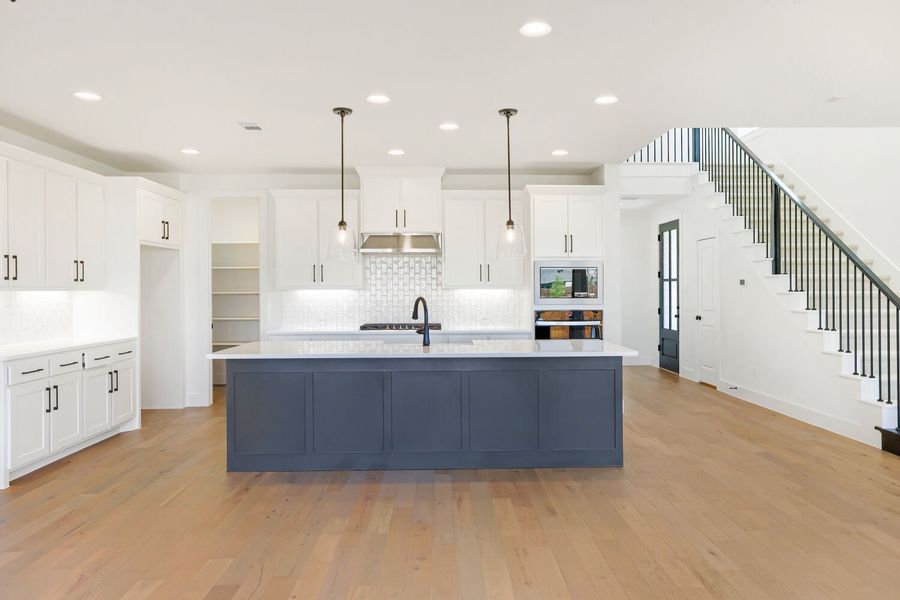 3305 Jazil - Kitchen 3305 Jazil - Kitchen