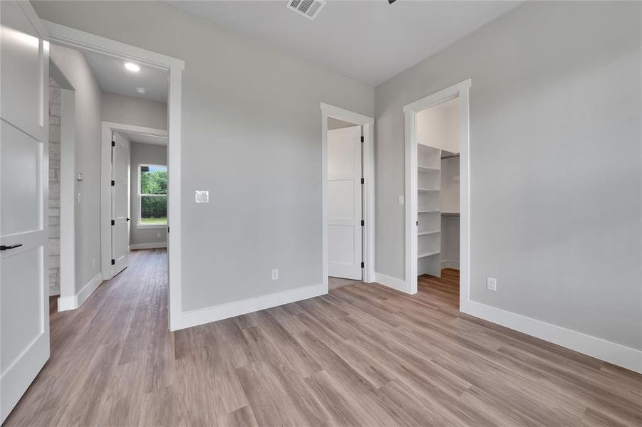 Spacious, unfurnished interior of a new home in , Celeste (Image 27). Spacious, unfurnished interior of a new home in , Celeste (Image 27).