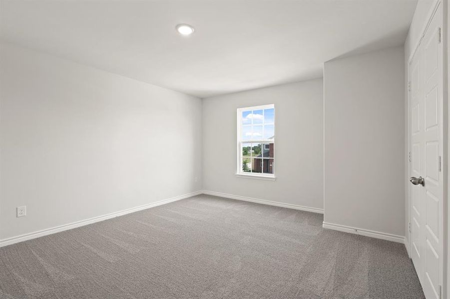 Spacious, unfurnished interior of a new home in Sycamore Landing, Fort Worth (Image 13). Spacious, unfurnished interior of a new home in Sycamore Landing, Fort Worth (Image 13).