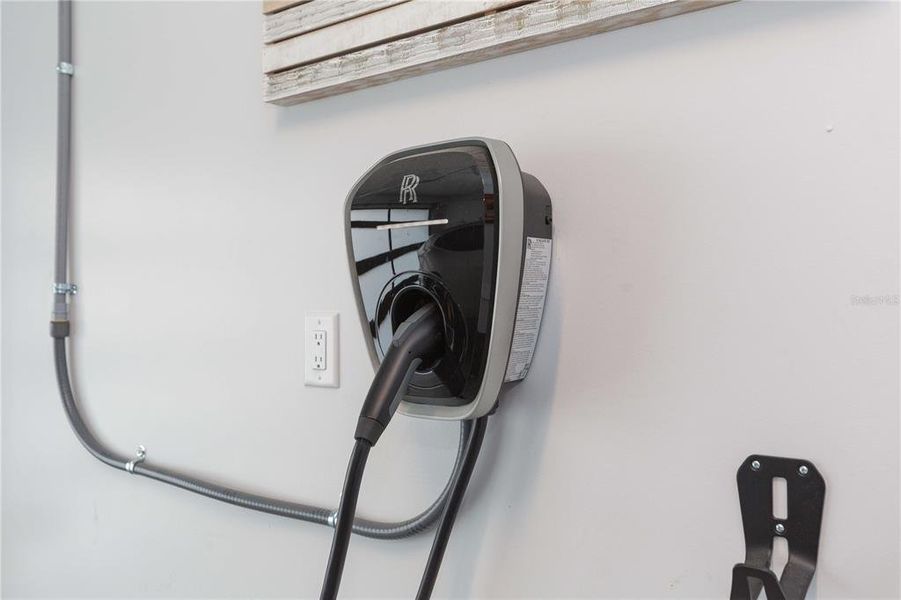 Close-up of interior finishes inside a home in , Tampa (Image 24).