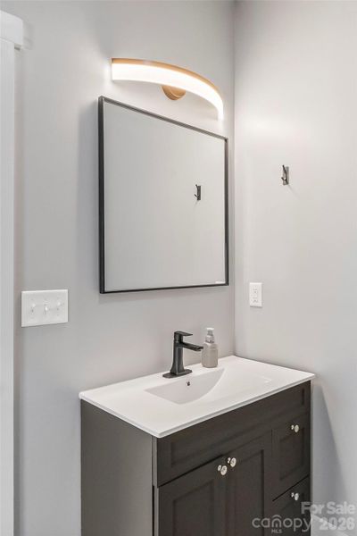 Image 43 of a home in .