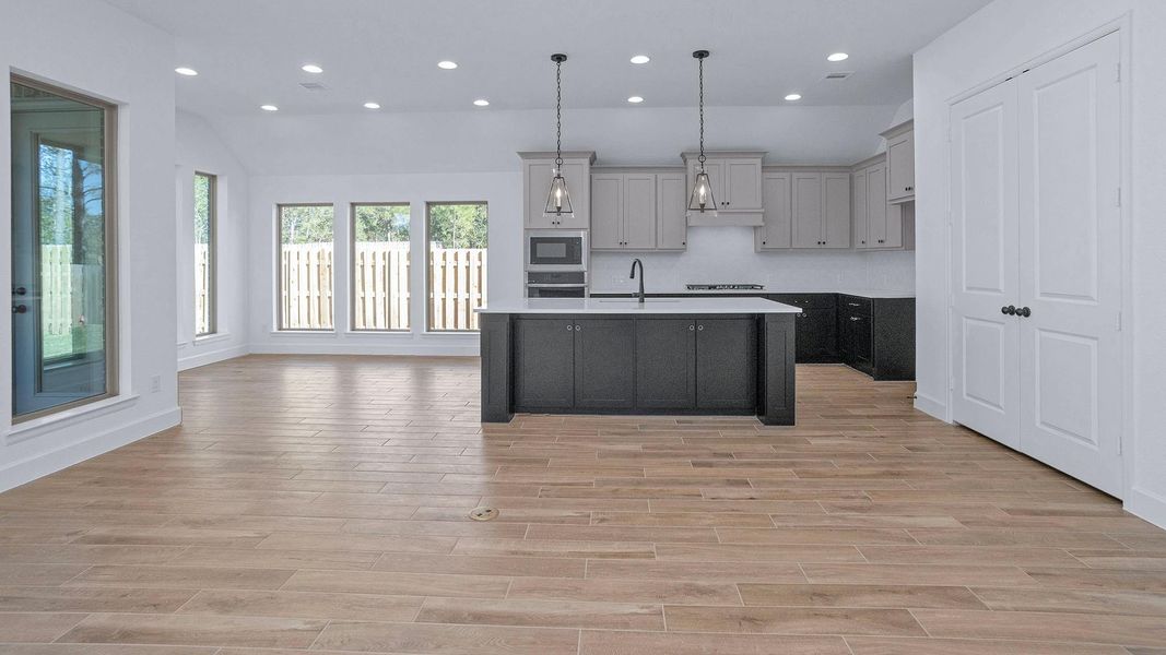 Furnished interior view inside a new home in Colton 55', Montgomery (Image 6).