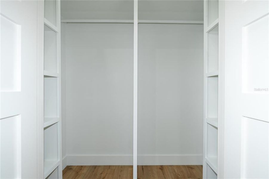 Spacious, unfurnished interior of a new home in , Tampa (Image 47).