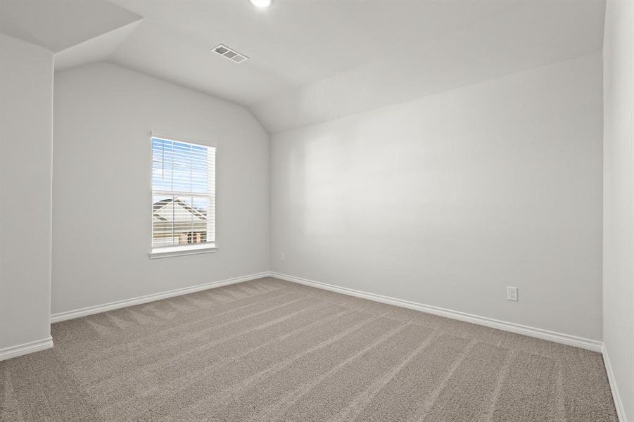 Spacious, unfurnished interior of a new home in Deer Creek, Crowley (Image 36).