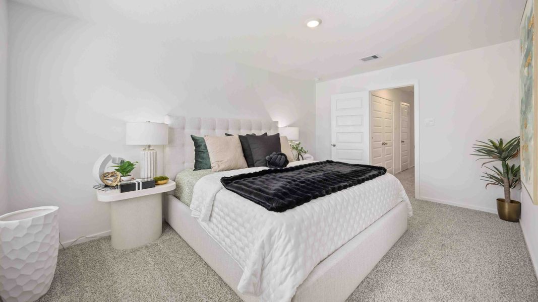Furnished interior view inside a new home in Mansfield Estates, Houston (Image 8).