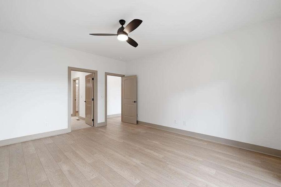 Spacious, unfurnished interior of a new home in , Ellijay (Image 47).