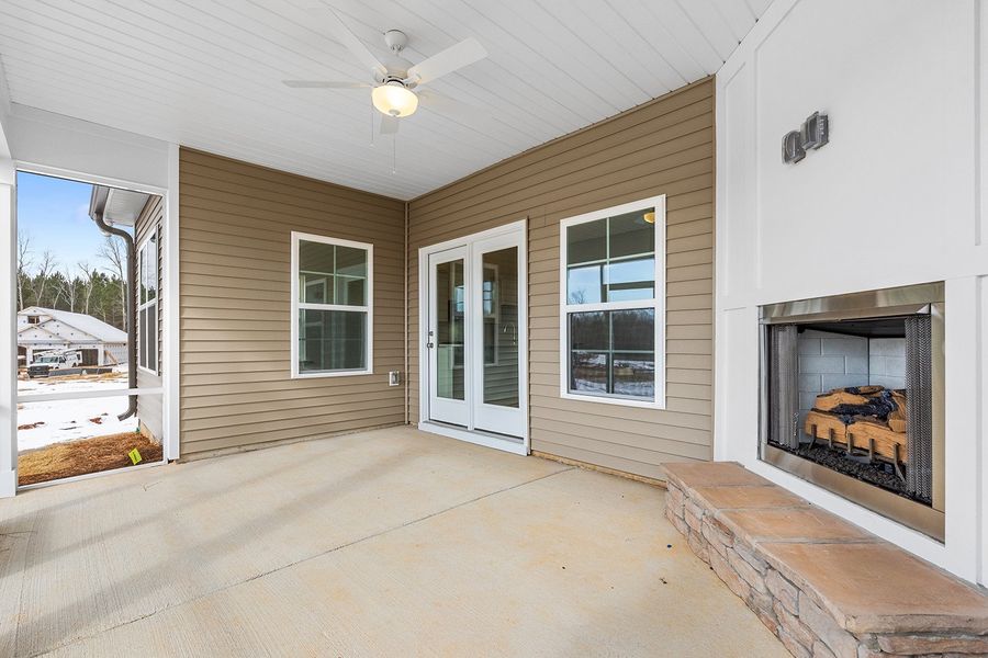 Exterior details and patio area of a home in Brayden, Advance (Image 4).