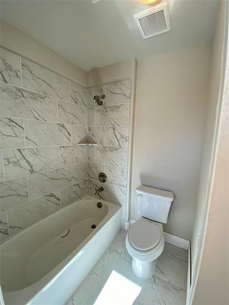 Image 35 of a home in .