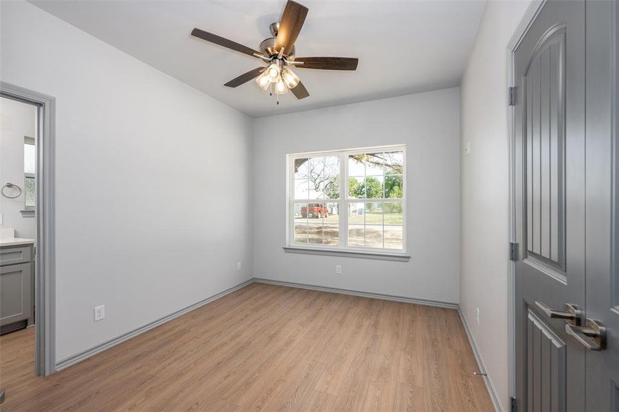 Spacious, unfurnished interior of a new home in , Gun Barrel City (Image 37). Spacious, unfurnished interior of a new home in , Gun Barrel City (Image 37).