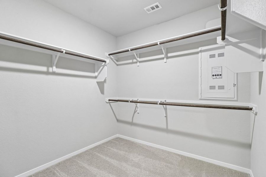 Spacious, unfurnished interior of a new home in Edgebrooke, Pflugerville (Image 20).