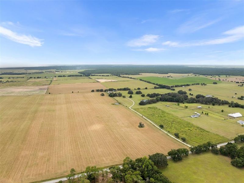 Image 38 of a home in . Image 38 of a home in .