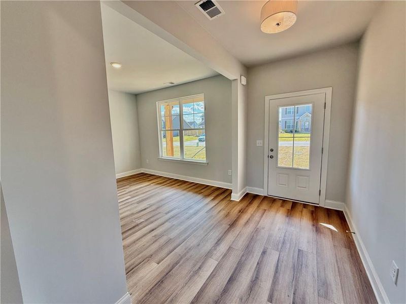 Spacious, unfurnished interior of a new home in , Bonaire (Image 30).