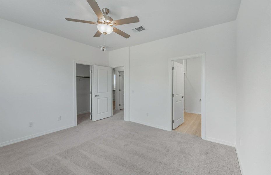 Spacious, unfurnished interior of a new home in Crosswinds, Kyle (Image 11). Spacious, unfurnished interior of a new home in Crosswinds, Kyle (Image 11).