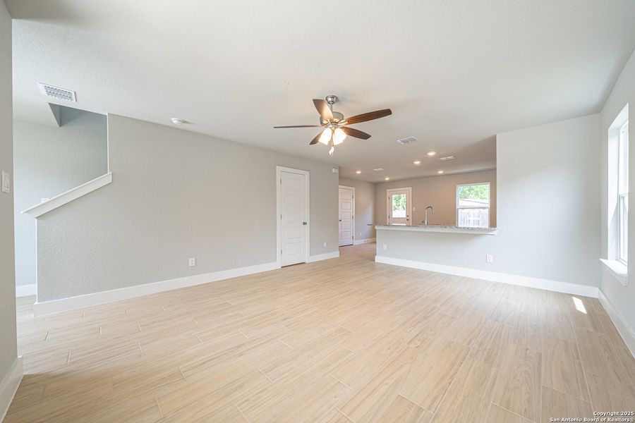 Spacious, unfurnished interior of a new home in , Seguin (Image 19). Spacious, unfurnished interior of a new home in , Seguin (Image 19).