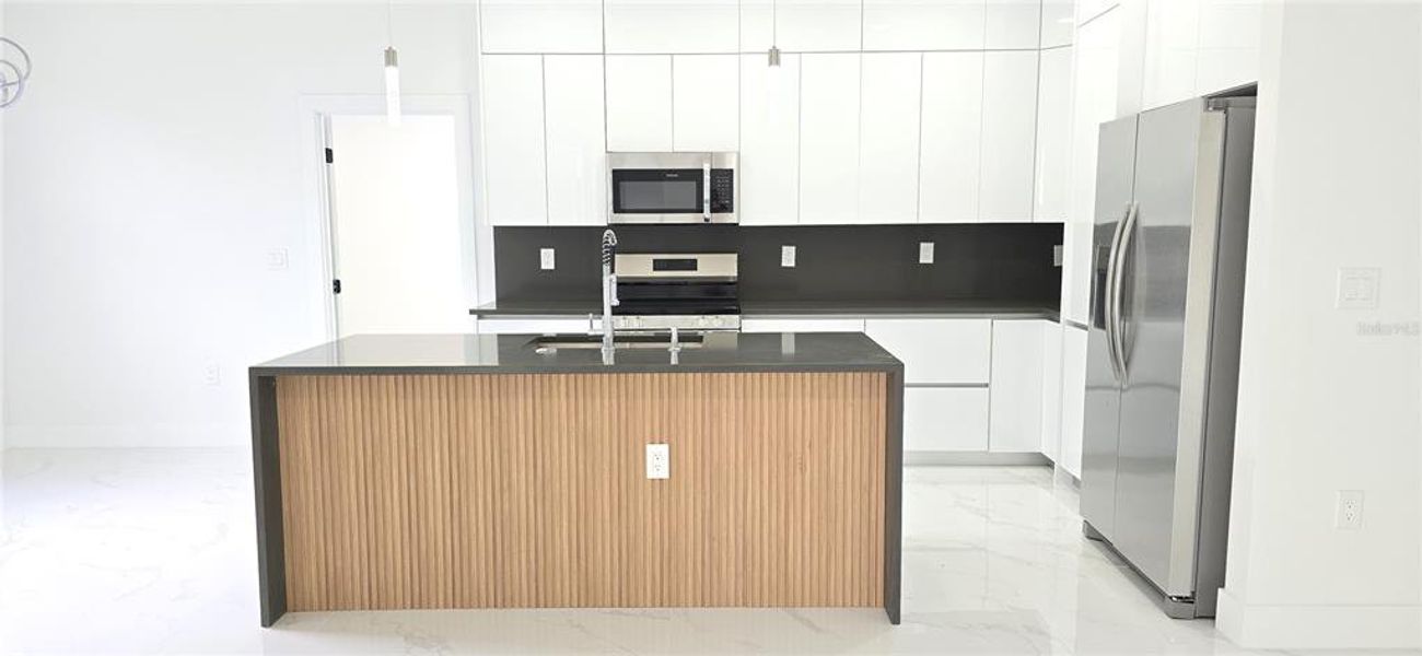 Close-up of interior finishes inside a home in , Lehigh Acres (Image 16). Close-up of interior finishes inside a home in , Lehigh Acres (Image 16).