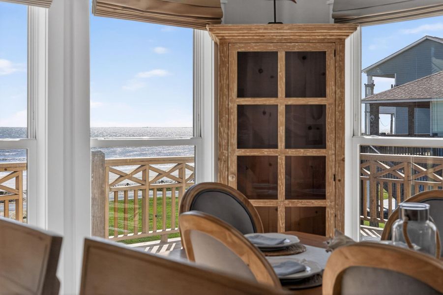 Exterior details and patio area of a home in , Bolivar (Image 21).