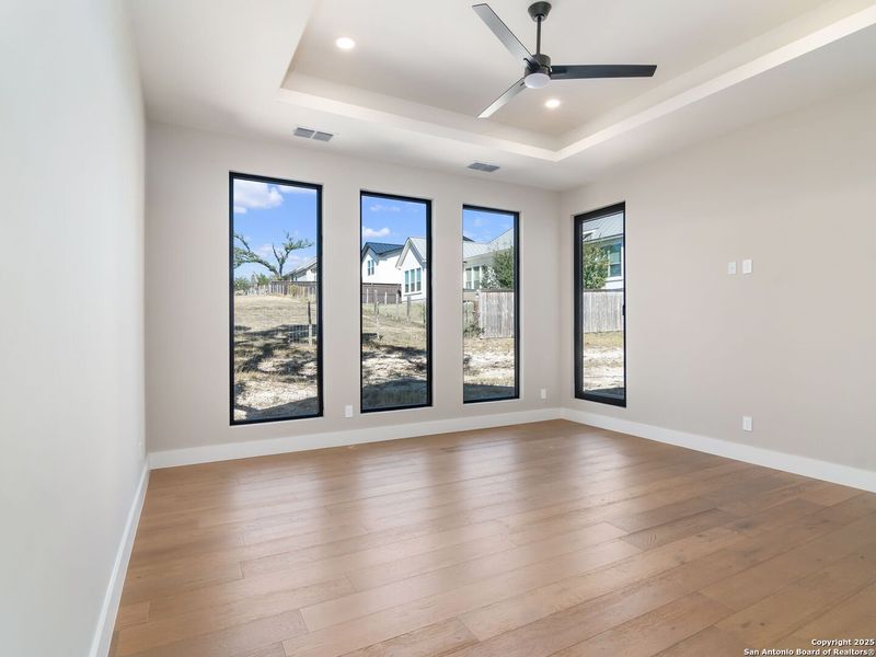 Spacious, unfurnished interior of a new home in , Boerne (Image 24).