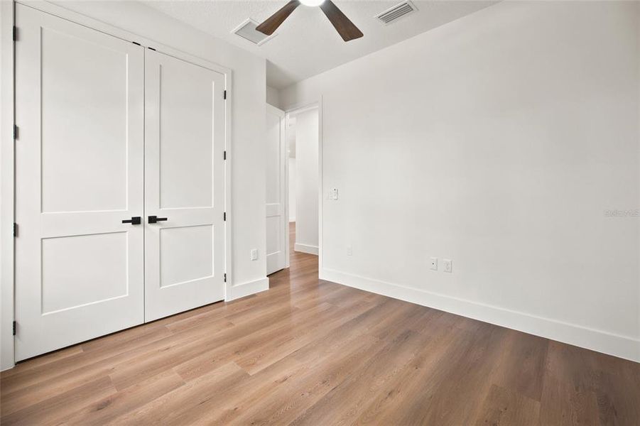 Spacious, unfurnished interior of a new home in , Dunnellon (Image 31).