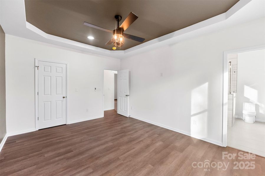 Spacious, unfurnished interior of a new home in , Shelby (Image 20).