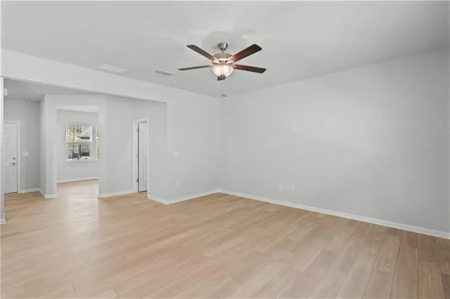 Spacious, unfurnished interior of a new home in Avery Ridge, Gainesville (Image 17).