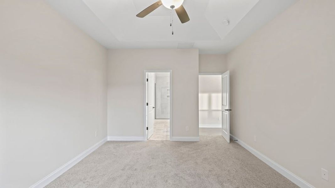 Spacious, unfurnished interior of a new home in Palmetto Valley, Anderson (Image 27).