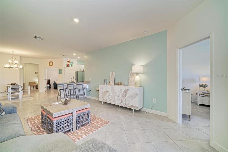 Furnished interior view inside a new home in Lorraine Lakes at Lakewood Ranch, Lakewood Ranch (Image 30). Furnished interior view inside a new home in Lorraine Lakes at Lakewood Ranch, Lakewood Ranch (Image 30).