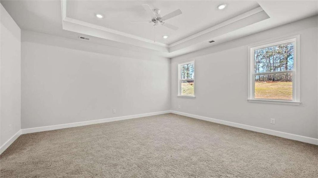 Spacious, unfurnished interior of a new home in Evergreen Crossing, Locust Grove (Image 18).