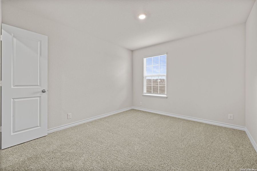 Spacious, unfurnished interior of a new home in Redbird Ranch, San Antonio (Image 27).