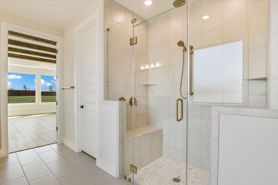 Representative furnished interior of a home built from the Avalon by Giddens Homes in Scofield Farms Estates, Georgetown (Image 130).