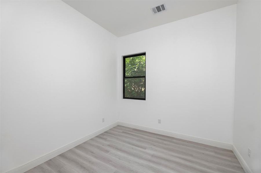 Bed 3 across Hall empty