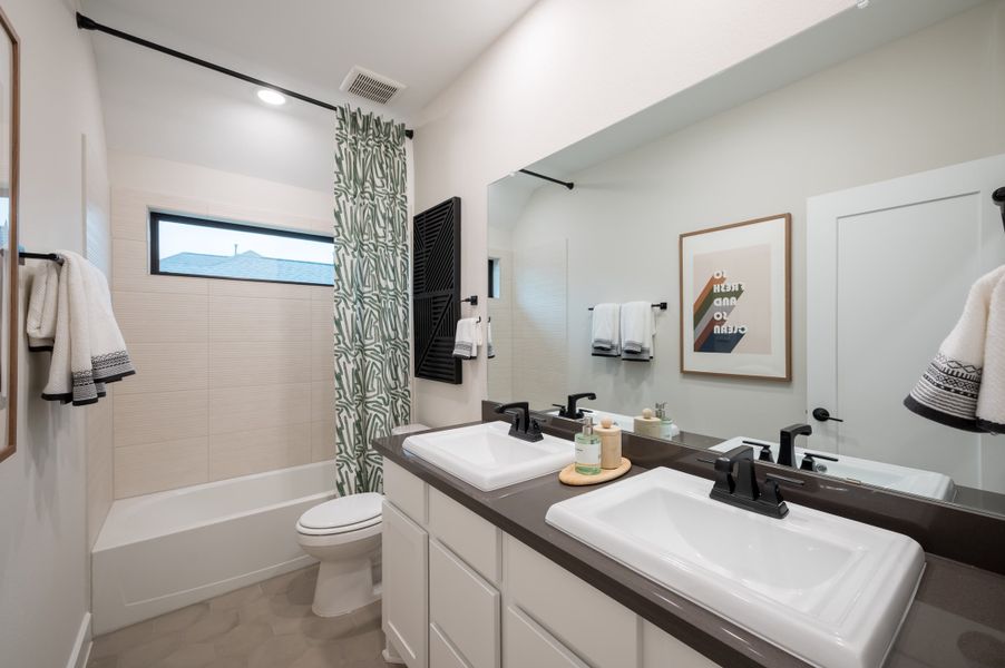Representative furnished interior of a home built from the Barnhart by Tri Pointe Homes in Trillium, Richmond (Image 35).