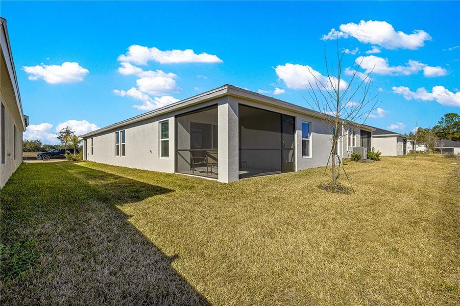 Exterior details and patio area of a home in Cherrywood Preserve, Ocala (Image 26).