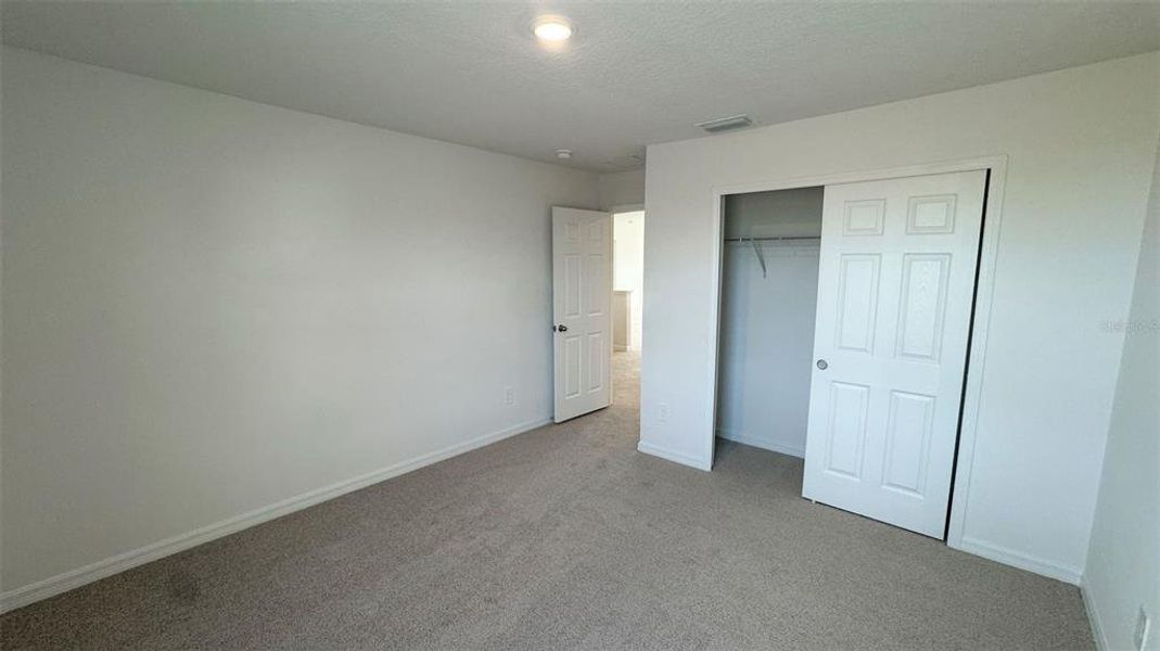 Spacious, unfurnished interior of a new home in , St. Cloud (Image 28).