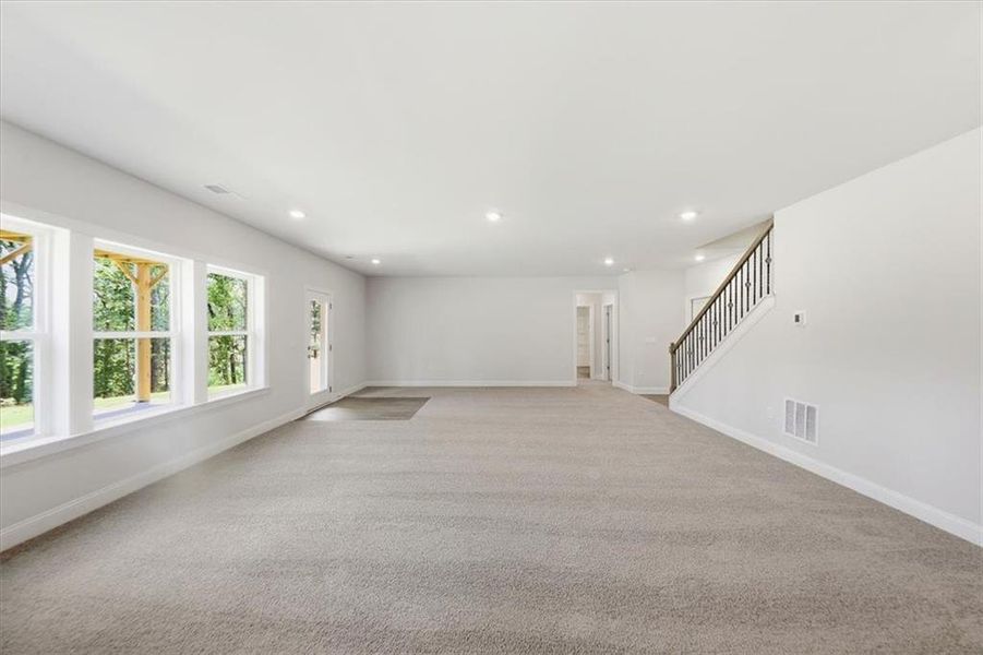 Spacious, unfurnished interior of a new home in Tuscany Hills, Douglasville (Image 18). Spacious, unfurnished interior of a new home in Tuscany Hills, Douglasville (Image 18).