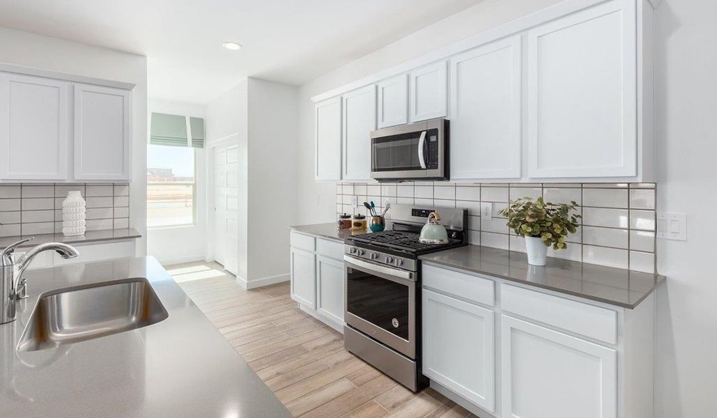 Furnished interior view inside a new home in Hanson Ridge, Vail (Image 7).