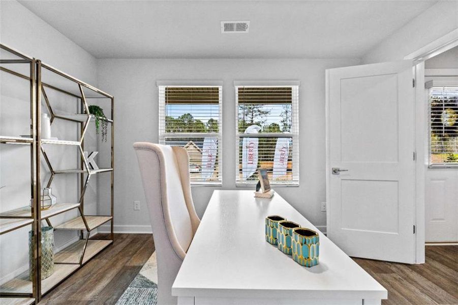 Furnished interior view inside a new home in Southern Hills, McDonough (Image 10).