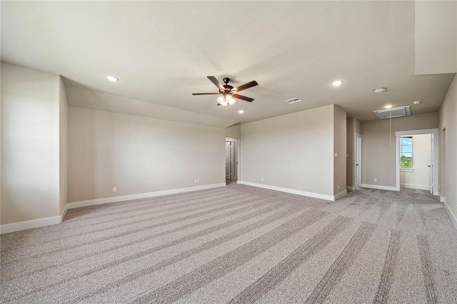 Spacious, unfurnished interior of a new home in Eagle Ridge Estates, Weatherford (Image 20). Spacious, unfurnished interior of a new home in Eagle Ridge Estates, Weatherford (Image 20).