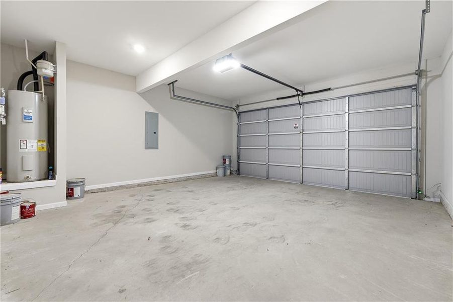 Spacious, unfurnished interior of a new home in , Cartersville (Image 22).